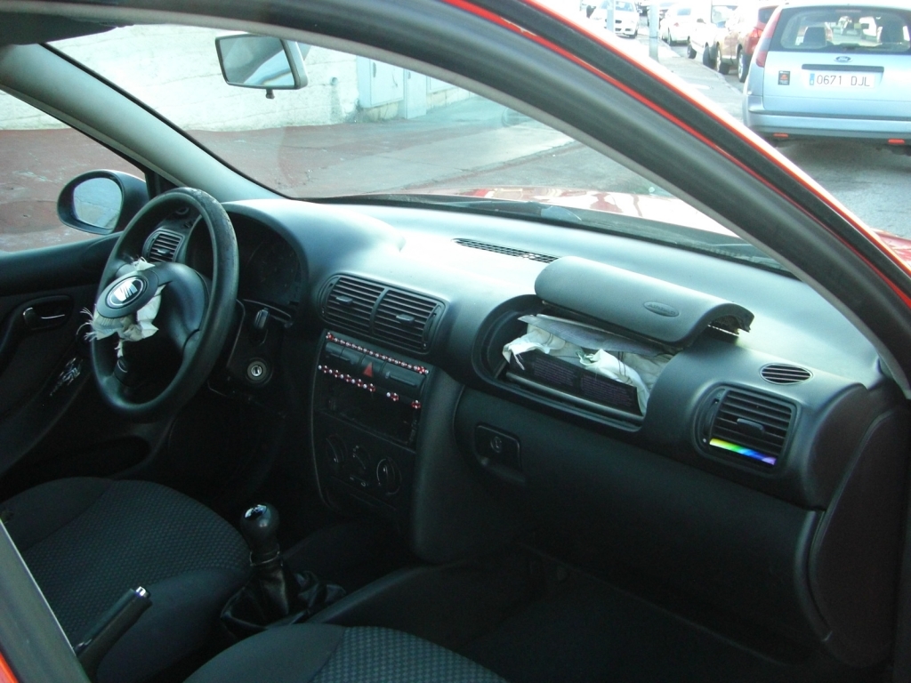 VISTA INTERIOR DERECHO SEAT LEON 1.9 TDI 110CV