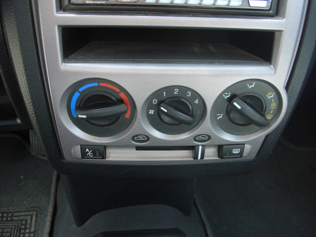 VISTA A/C VISTA DELANTERA HYNDAI GETZ 1.5 DCI 82CV