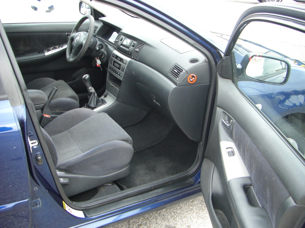 VISTA INTERIOR DERECHO TOYOTA COROLLA 1.6 GASOLINA 110CV