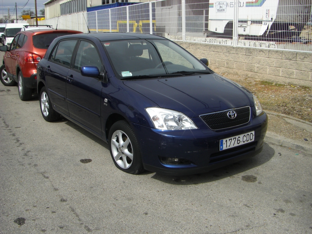 VISTA DELANTERA DERECHA TOYOTA COROLLA 1.6 GASOLINA 110CV