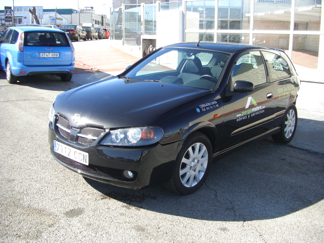 VISTA DELANTERA IZQUIERDA NISSAN ALMERA 2.2 D 110CV