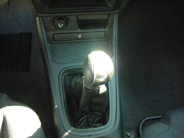 VISTA PANTALLA MULTI FUNCION Y CLIMA NISSAN ALMERA 2.2 D 110CV