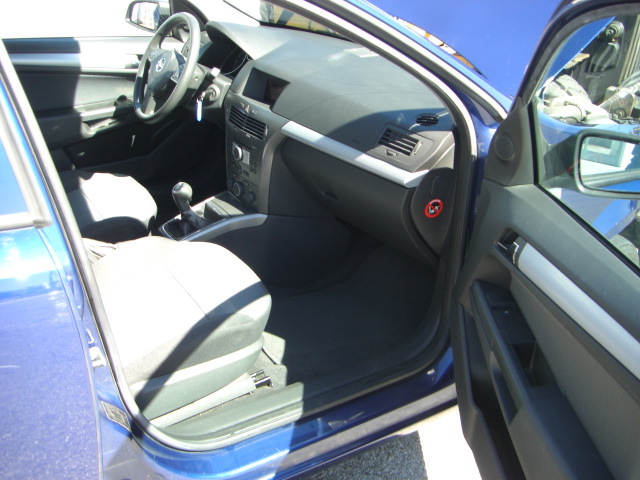 VISTA INTERIOR DERECHO OPEL ASTRA 1.6 TWINPORT GASOLINA 105CV