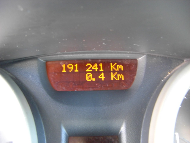 VISTA KM RENAULT MEGANE 1.9 DCI 120CV