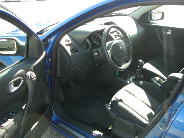 VISTA INTERIOR IZQUIERDO RENAULT MEGANE 1.9 DCI 120CV