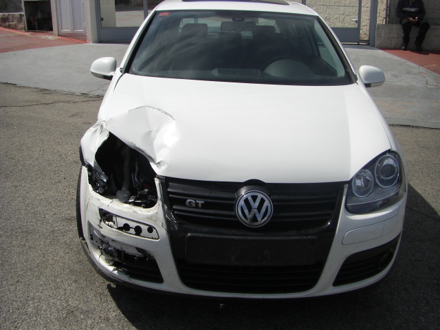 VISTA DELANTERA VOLKSWAGEN GOLF GT 1.4 TSI 170CV