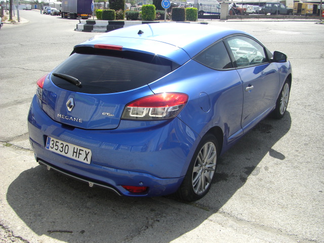 VISTA TRASERA DERECHA RENAULT MEGANE 1.6 GT LINE 110CV 