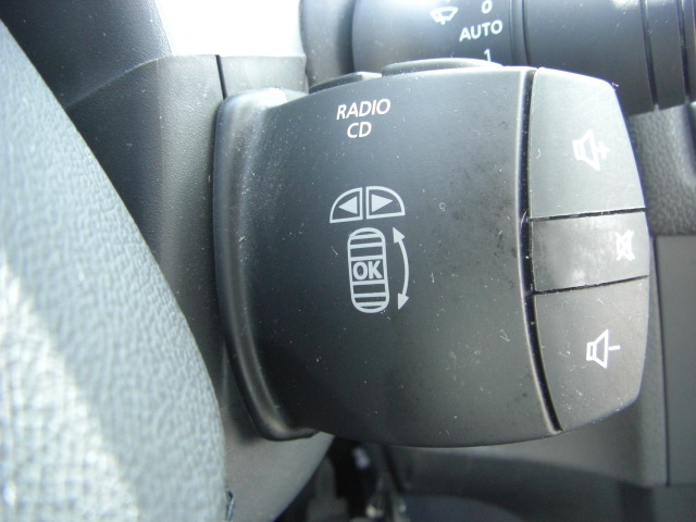 VISTA MANDOS AUDIO EN VOLANTE RENAULT MEGANE 1.6 GT LINE 110CV 
