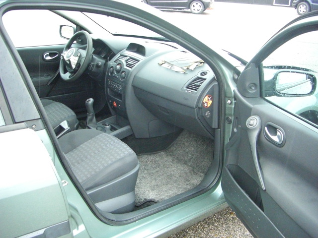 VISTA INTERIOR DERECHO RENAULT MEGANE 1.5 DCI 85CV