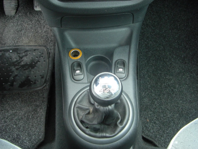 VISTA CAMBIO CITROEN C-3 1.4 HDI SX PLUS 68CV