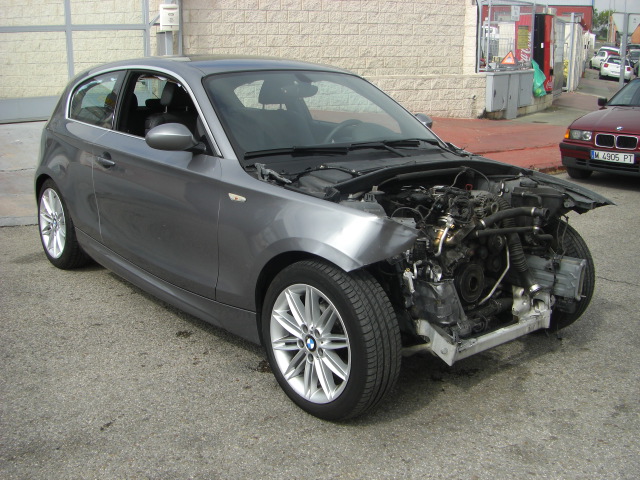 VISTA DELANTERA DERECHA BMW 116 D PACK M 2.0 115CV