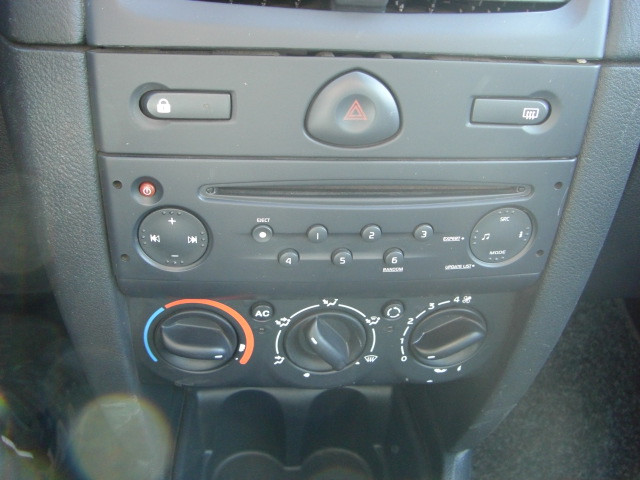 VISTA CD Y A/C RENAULT CLIO COMMUNITY 1.5 DCI 80CV