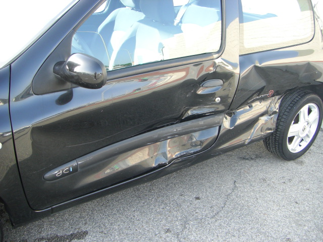 VISTA GOLPE RENAULT CLIO COMMUNITY 1.5 DCI 80CV