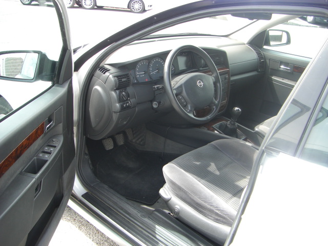 OPEL OMEGA 2.6 V6 180CV