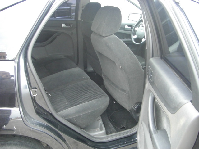 VISTA INTERIOR TRASERO 2 FORD FOCUS GHIA 1.8 TDCI 115CV 