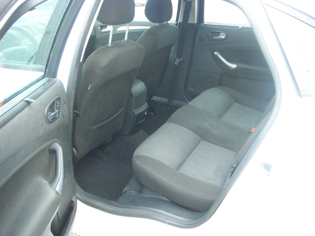 VISTA INTERIOR TRASERO FORD MONDEO 2.0 TDCI 140CV