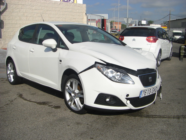 VISTA DELANTERA DERECHA SEAT IBIZA 1.9 TDI SPORT 105CV