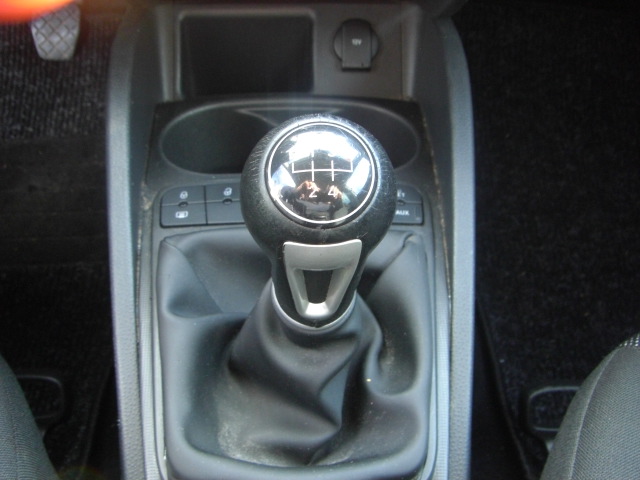 VISTA CAMBIO SEAT IBIZA 1.9 TDI SPORT 105CV