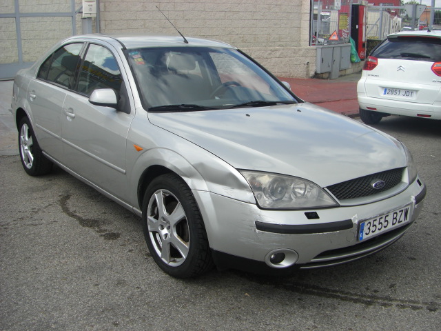 VISTA DELANTERA DERECHA FORD MONDEO 2.0 TDCI 130CV