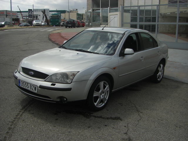 VISTA DELANTERA IZQUIERDA FORD MONDEO 2.0 TDCI 130CV