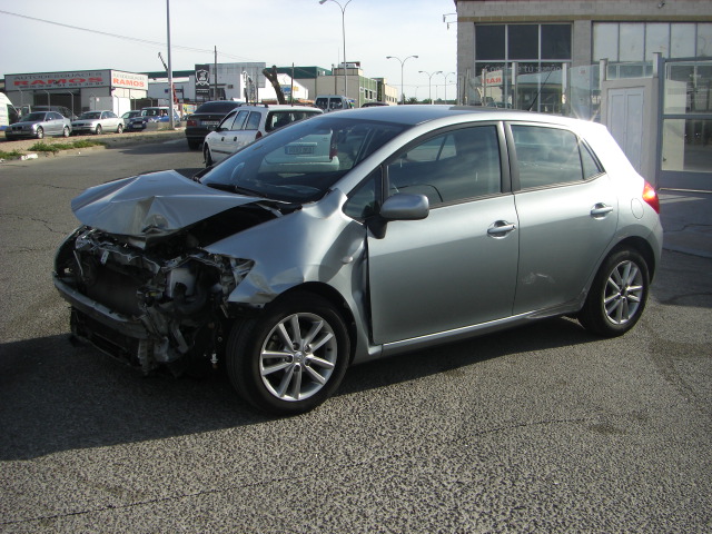 VISTA DELANTERA IZQUIERDA TOYOTA AURIS 1.4 D4D 90CV