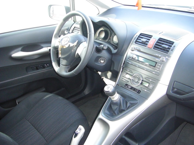 VISTA INTERIOR IZQUIERDO TOYOTA AURIS 1.4 D4D 90CV