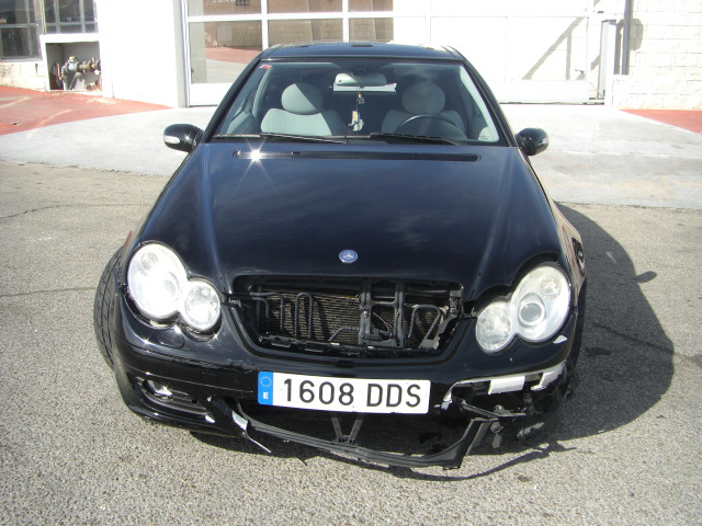 VISTA DELANTERA MERCEDES BENZ C-230 KOMPRESOR 1.8 GASOLINA 192CV