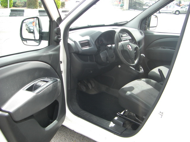 VISTA INTERIOR IZQUIIERDO FIAT DOBLO CARGO 1.3 MULTIJET 90CV