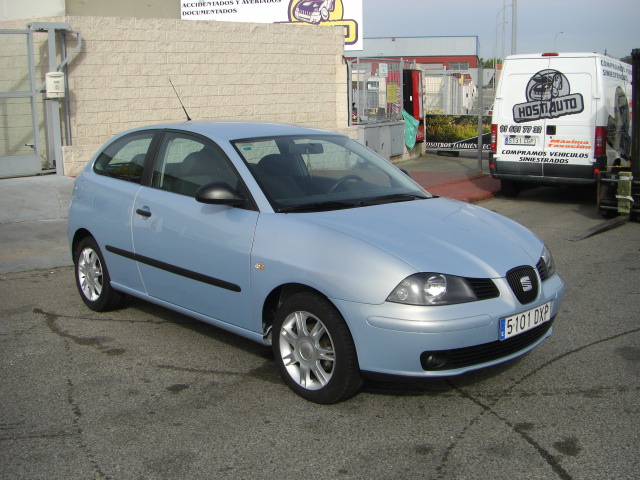 VISTA DELANTERA DERECHA SETA IBIZA 1.4 GASOLINA 75CV