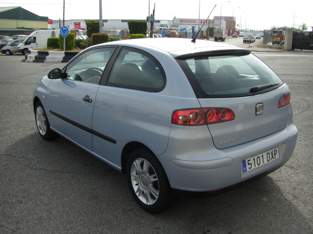 VISTA TRASERA IZQUIERDA SETA IBIZA 1.4 GASOLINA 75CV