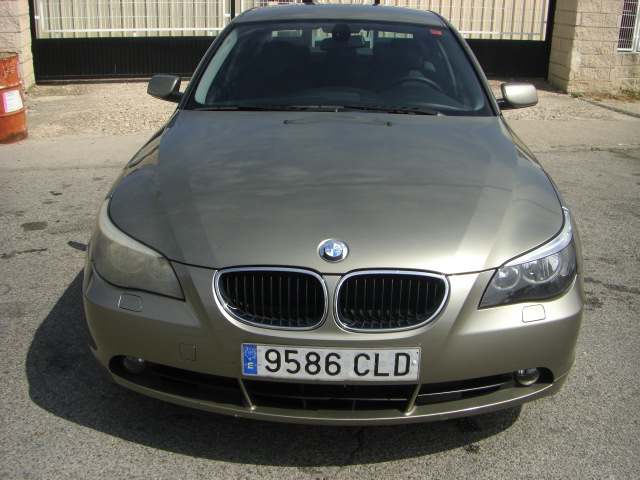 VISTA DELANTERA BMW 530D 3.0 217CV