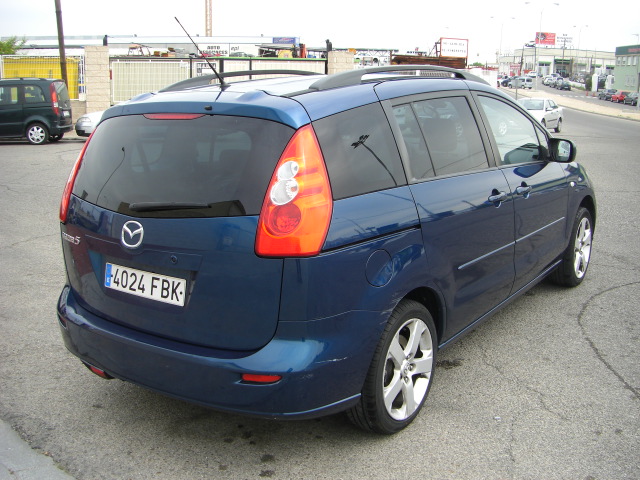 VISTA TRASERA DERECHA MAZDA 5 2.0 CRDI 142CV 7 PLAZAS
