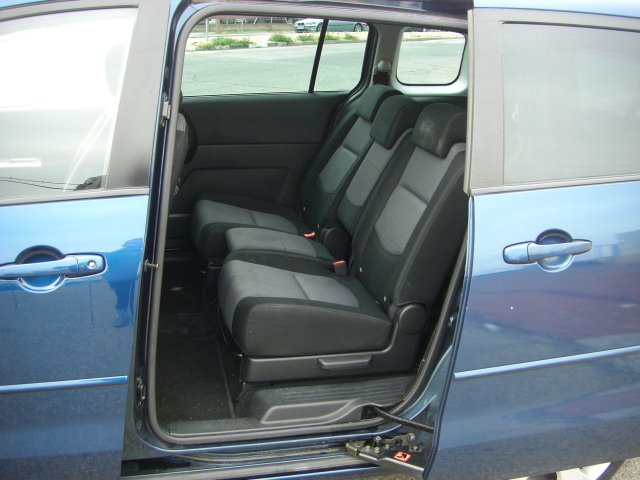 VISTA INTERIOR TRASERO MAZDA 5 2.0 CRDI 142CV 7 PLAZAS