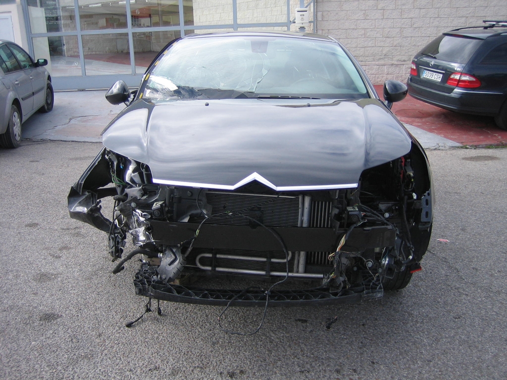 VISTA DELANTERA CITROEN C-5 2.0 HDI SPORT 140CV