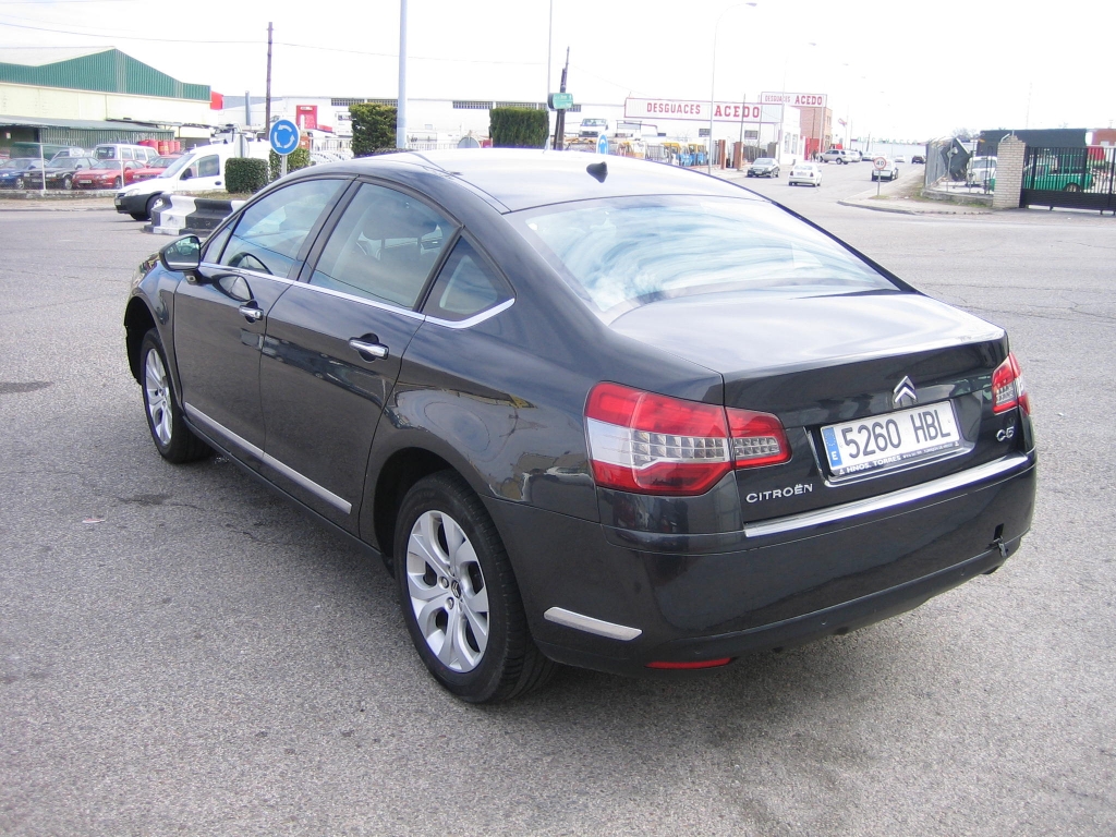 VISTA TRASERA IZQUIERDA CITROEN C-5 2.0 HDI SPORT 140CV