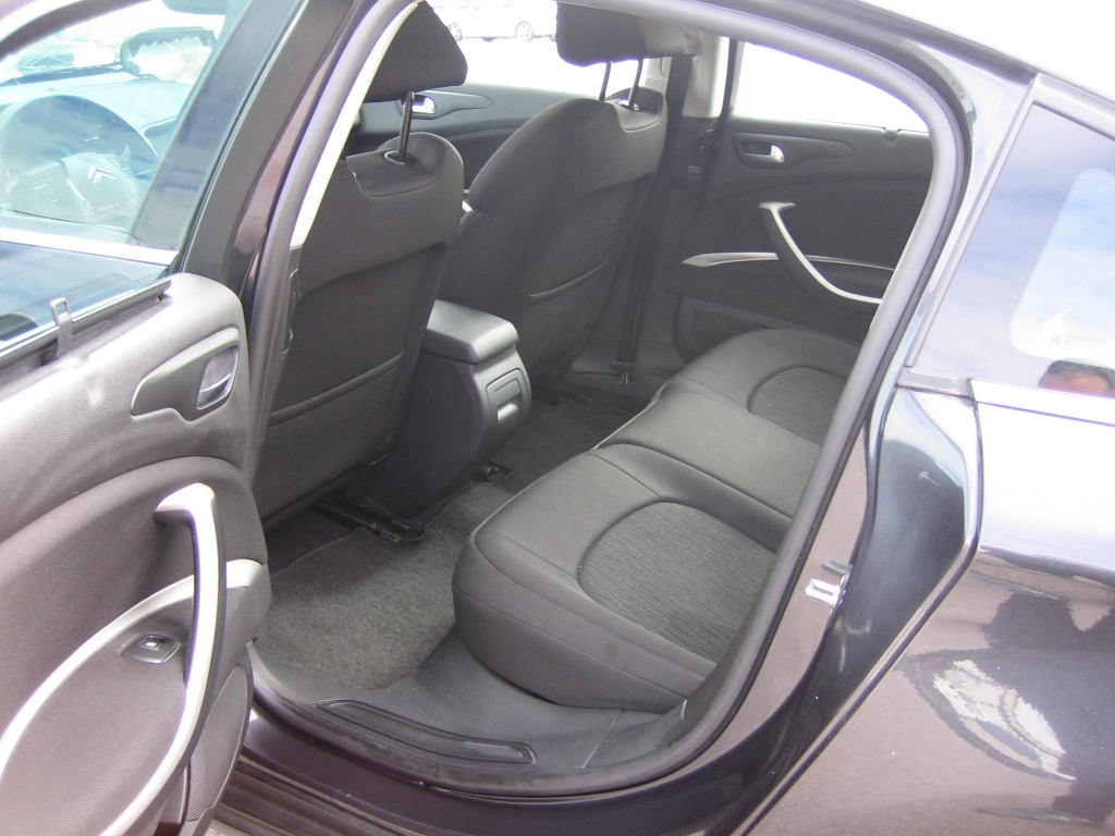 VISTA INTERIOR TRASERO CITROEN C-5 2.0 HDI SPORT 140CV
