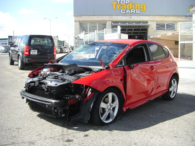 VISTA DELANTERA IZQUIERDA SEAT LEON 2.0 TDI 140CV