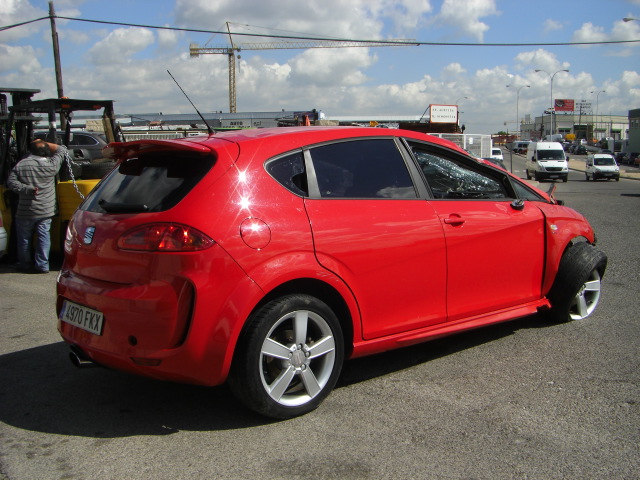 VISTA TRASERA DERECHA SEAT LEON 2.0 TDI 140CV