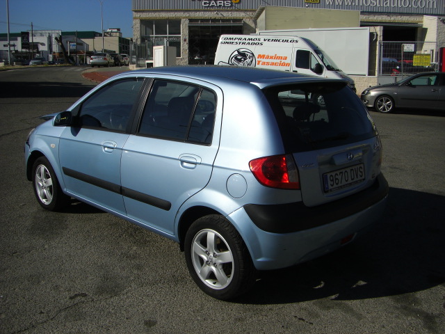 VISTA TRASERA IZQUIERDA HYNDAI GETZ 1.5 DCI 110CV