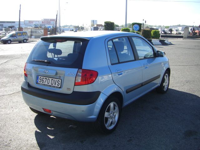 VISTA TRASERA DERECHA HYNDAI GETZ 1.5 DCI 110CV