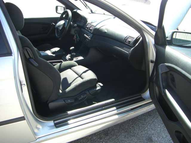 VISTA INTERIOR DERECHO BMW COMPAQ 320TD 150CV PACK M