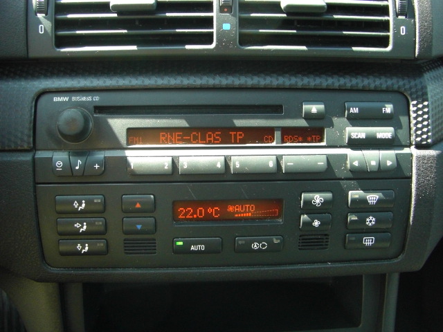 VISTA CD Y CLIMA BMW COMPAQ 320TD 150CV PACK M