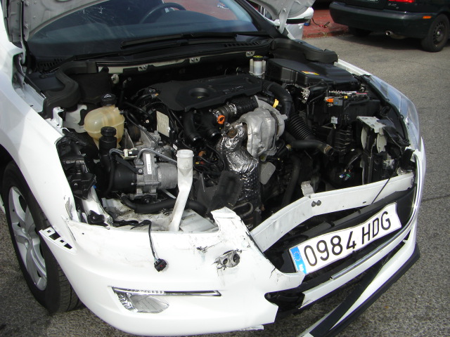 VISTA MOTOR 2 VISTA SALPICADERO PEUGEOT 508 BLINE 1.6 HDI 111CV AUTOMATICO