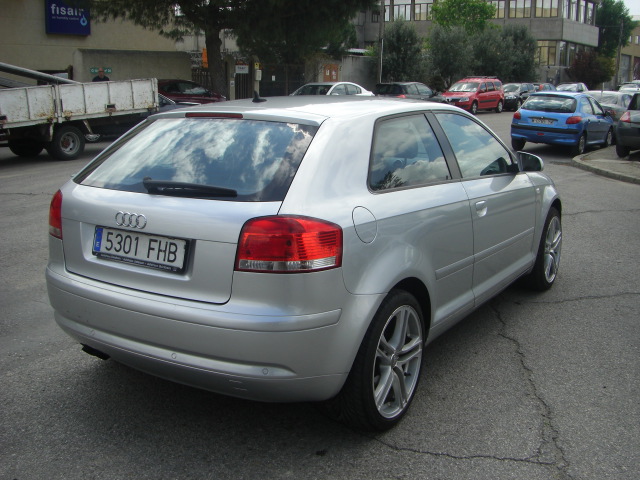 VISTA TRASERA DERECHA AUDI A-3 2.0 TDI 140CV