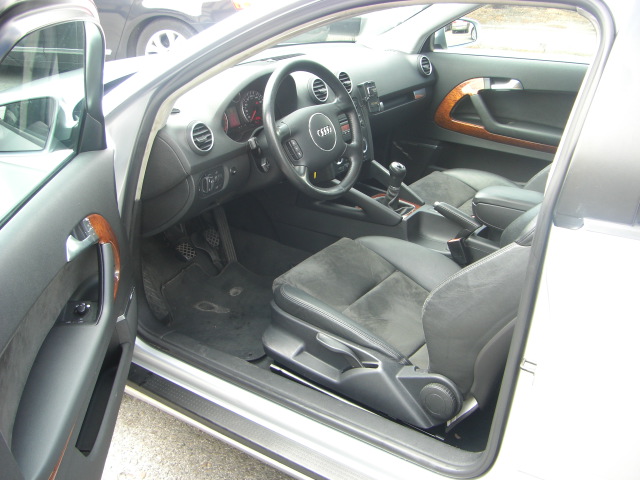 VISTA INTERIOR IZQUIERDO AUDI A-3 2.0 TDI 140CV