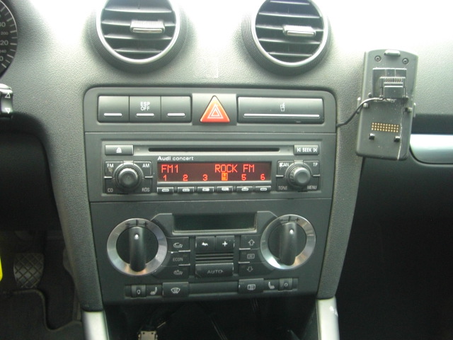 VISTA CD Y CLIMA BI ZONA AUDI A-3 2.0 TDI 140CV