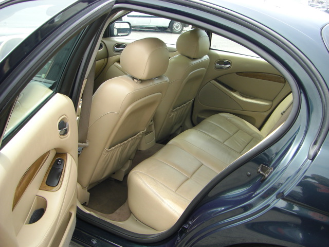 VISTA INTERIOR TRASERO JAGUAR STYPE 3.0 GASOLINA 238CV AUTOMATICO