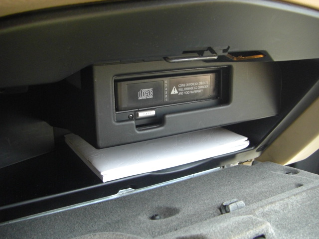 VISTA CARGADOR CD,S JAGUAR STYPE 3.0 GASOLINA 238CV AUTOMATICO