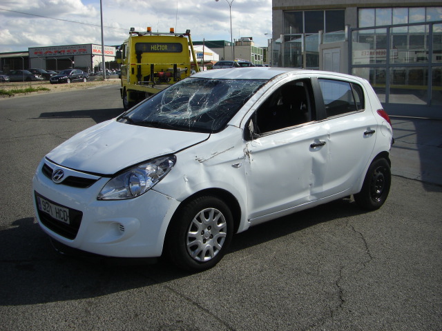 VISTA DELANTERA IZQUIERDA HYNDAI I-20 CLASSIC 1.4 CRDI 75CV