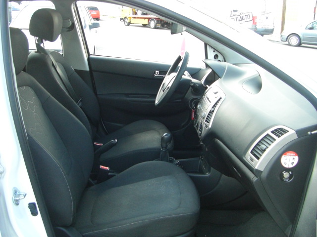 VISTA INTERIOR DERECHO HYNDAI I-20 CLASSIC 1.4 CRDI 75CV